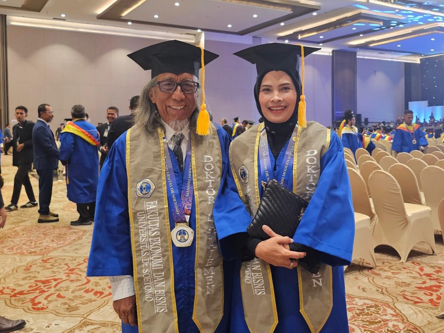 Raih Gelar Doktor Bersama, Sepasang Suami Istri Jadi Wisudawan Terunik di Unitomo