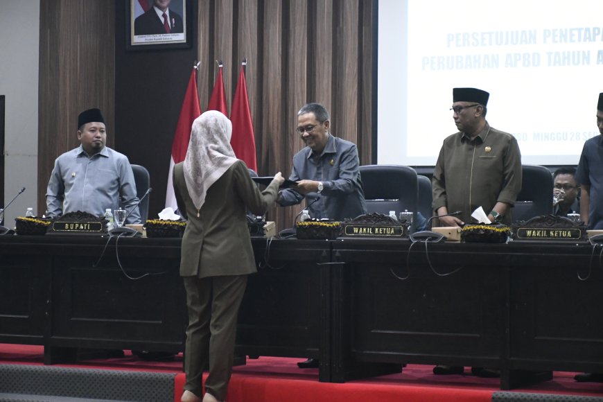 Fraksi Golkar Ingatkan Pemkab Bondowoso: Jangan Hanya Cepat, tapi Harus Tepat dalam Kebijakan P-APBD 2025