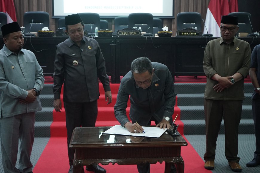Soroti PAD, BTT, hingga Pendidikan, Fraksi Demokrat PKS Beri Catatan Tajam untuk Pemkab Bondowoso