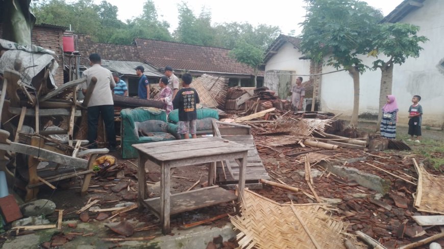 Angin Kencang Terjang Dua Desa di Bondowoso, Dua Rumah Warga Rusak
