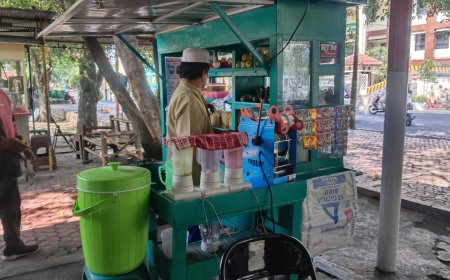 PKL Bondowoso Lega Renovasi Jogging Track Alun-Alun Ditunda Pemkab