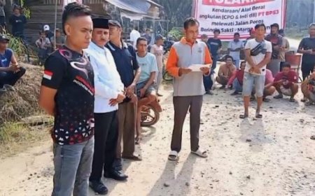 Aksi Protes di Dharmasraya, Warga Blokade Jalan Tuntut PT BPSJ Bertanggung Jawab