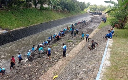 Jaga Keandalan Irigasi Jelang Musim Tanam, Dinas Pengairan Banyuwangi Gelontor Sedimentasi DAM Karangdoro