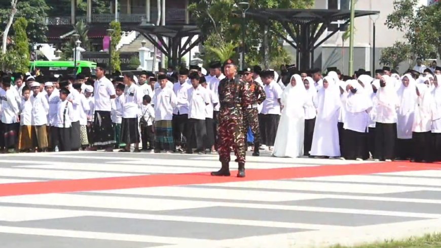 Fawait: Santri Tak Perlu Reaktif, Buktikan dengan Kontribusi Nyata