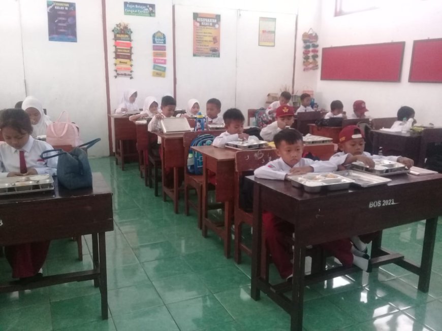 3.572 Siswa di Pujer Nikmati Menu MBG Higienis, SPPG Pastikan Aman Dikonsumsi