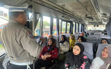 Polisi Kotabaru Edukasi Pengemudi Bus DAMRI Demi Tekan Angka Kecelakaan