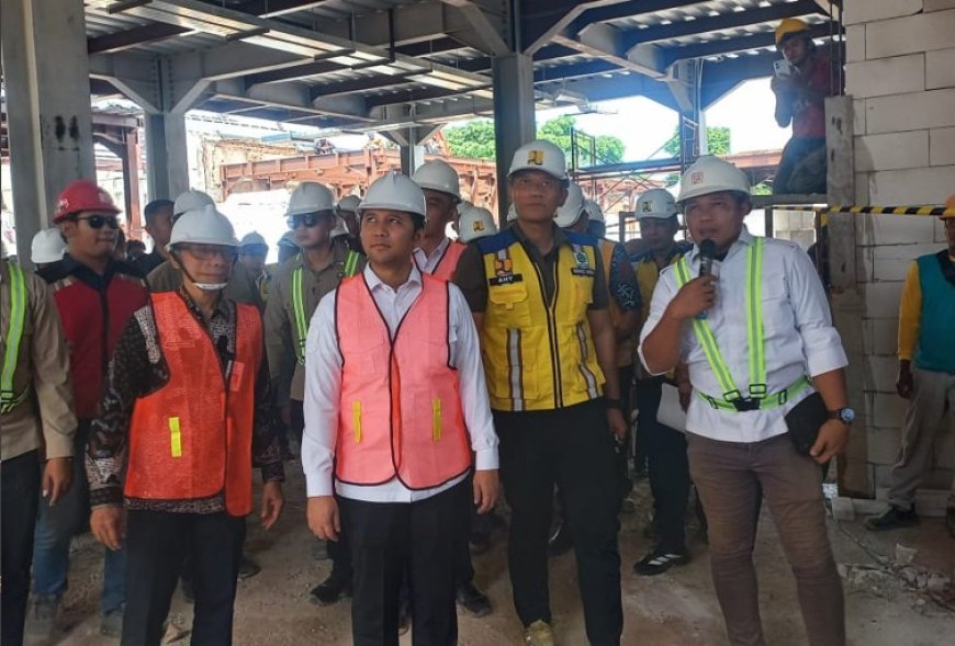 Menko Bidang Infrastruktur dan Pembangunan Agus Harimurti Yudhoyono Tinjau Revitalisasi Asrama Inggrisan dan Pasar Banyuwangi jadi Kawasan Heritage