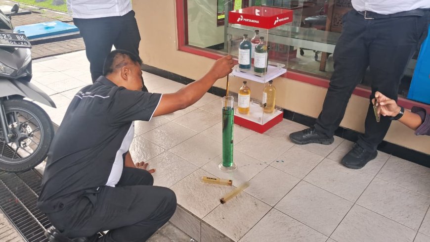 Cegah BBM Campuran, Satreskrim Polres Bondowoso Sidak SPBU Tenggarang