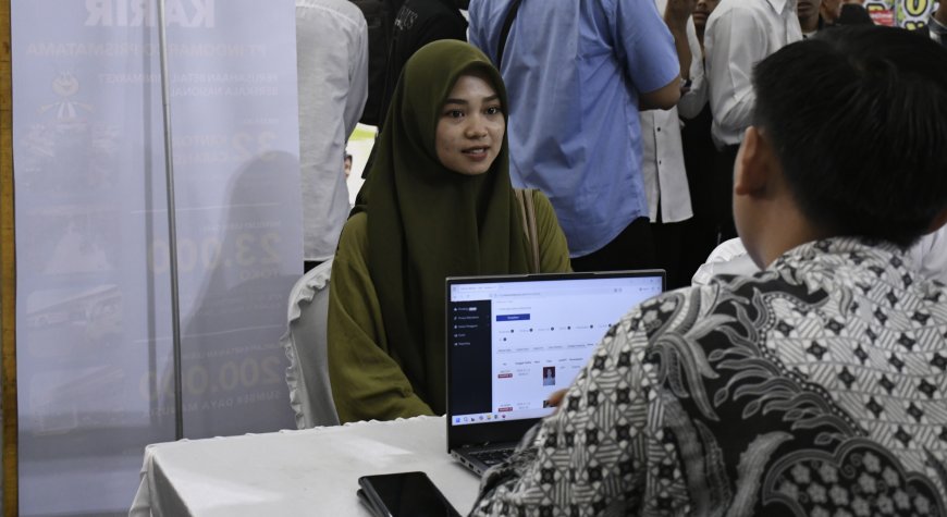Generasi Muda Bondowoso Didorong Jadi Pekerja Tangguh Melalui Job Fair 2025
