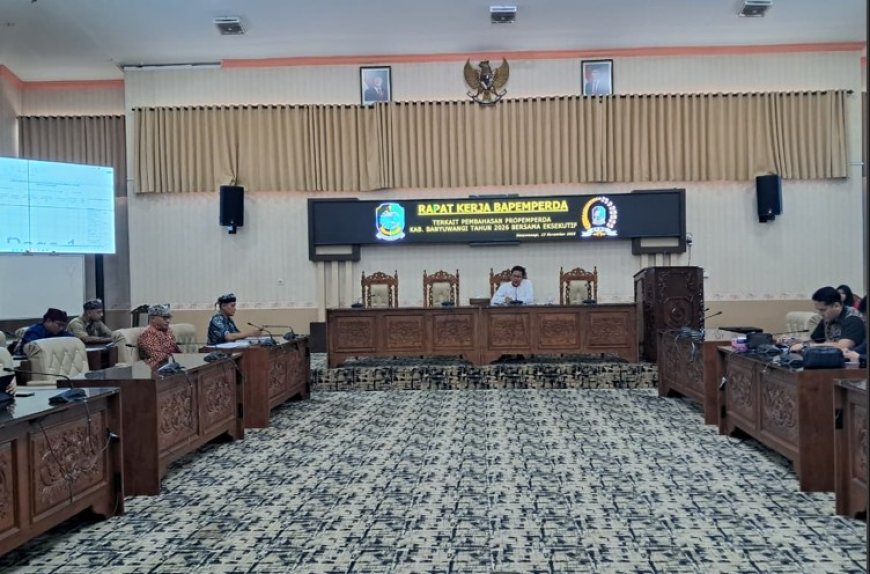 Sementara,  Raker Bapemperda DPRD Banyuwangi Catat Usulan 22 Judul Raperda untuk Propemperda Tahun 2026