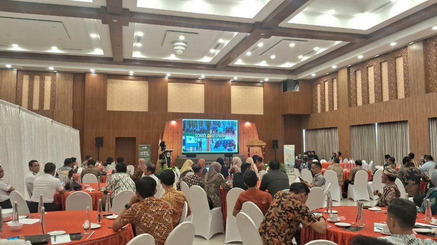 Ijen Menghadapi Revalidasi UNESCO 2026: Kolaborasi Dua Kabupaten Menguji Masa Depan Geopark Dunia