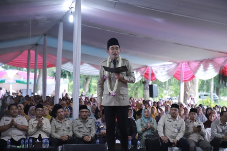 UHC Berjalan dan Insentif Guru Ngaji Cair, Bupati Fawait Tetap Gencarkan Sosialisasi ke Warga