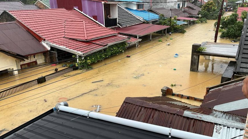 Banjir Besar Menerjang Padang, Sebabkan Korban Jiwa serta Kerusakan