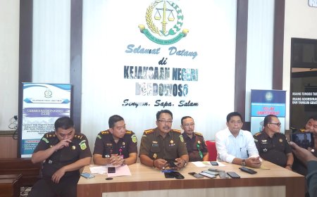 Diduga Korupsi Dana Desa Rp2,2 Miliar, Eks Kades dan Bendahara Desa di Bondowoso Jadi Tersangka