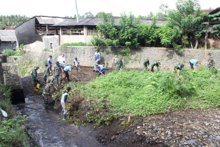Kepedulian Prajurit terhadap Lingkungan, Kodim 0825 Banyuwangi Gelar Karya Bakti Hari Juang Kartika ke 80