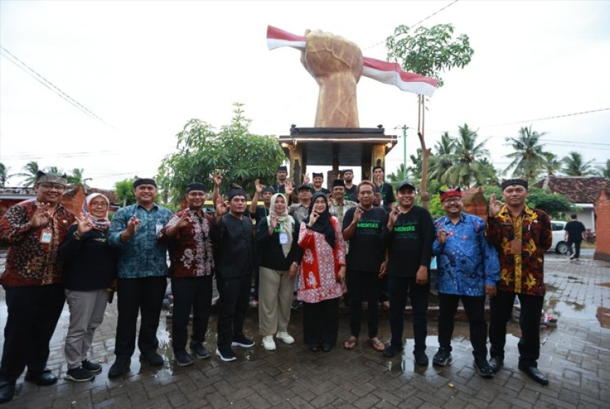 Warga Desa Temurejo Banyuwangi Gelar Selamatan Ingkung Sewu, Syukuran Terima Sertifikat Program Tora