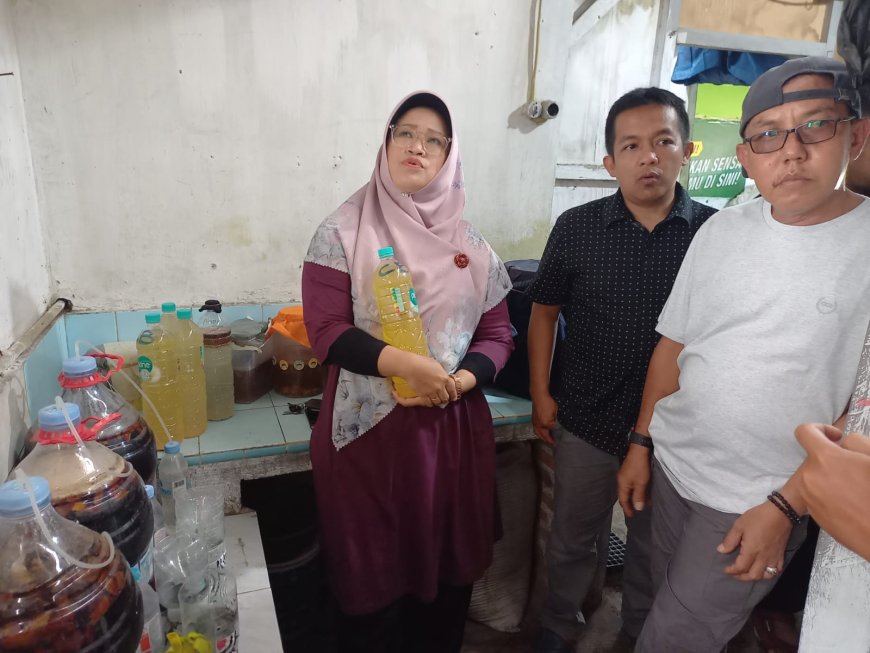 Camat Situbondo Dorong Bank Sampah Produksi Pupuk Dongkrak Ekonomi Warga