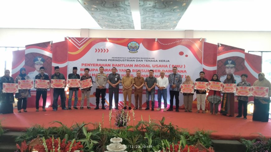 Pemkab Bangkalan Beri Bantuan Modal DBHCHT untuk 336 IKM