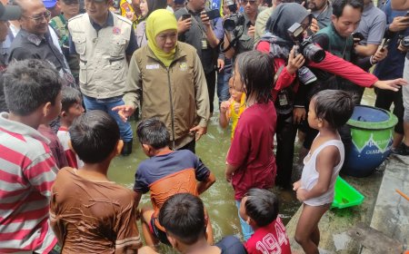 Banjir Rendam Ribuan Rumah di Lamongan, Khofifah Instruksikan Normalisasi Kanal Sungai Segera Dilakukan