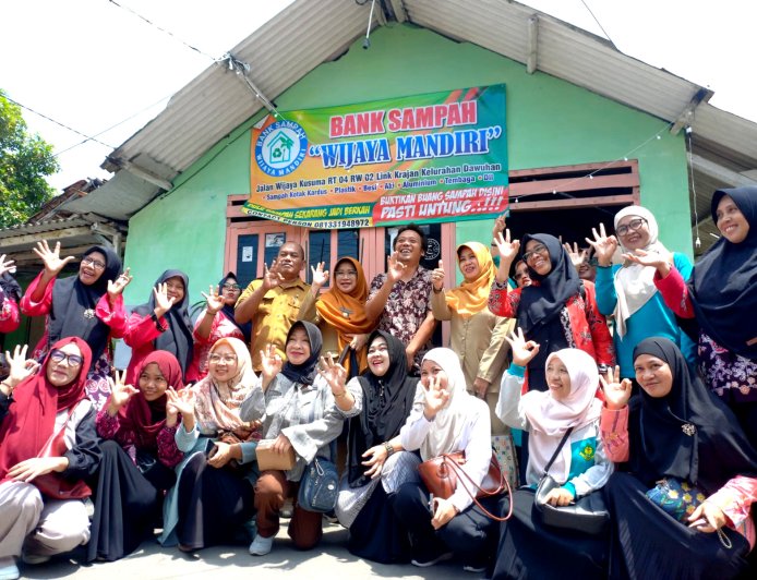 Tekan Banjir Perkotaan, Camat Situbondo Instruksikan Bank Sampah Aktif