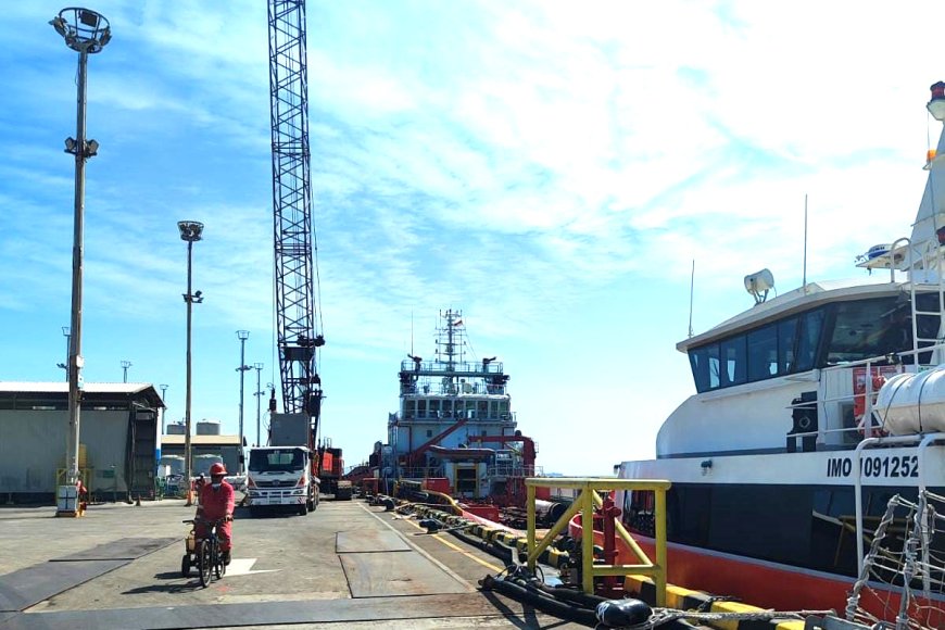 13 Tahun Mengabdi, Pekerja PT Eastern Logistics Di-PHK Sepihak Tanpa Pesangon