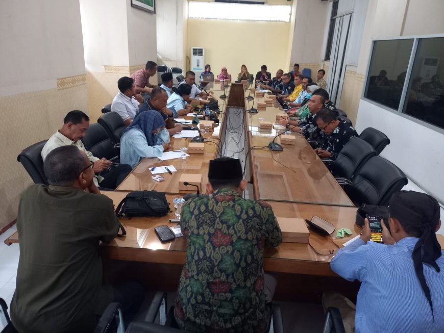 Honor Nakes Poskesdes Dihentikan, Ketua DPRD Situbondo Desak Solusi Anggaran