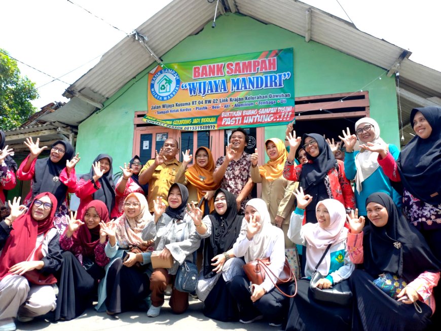 Tekan Banjir Perkotaan, Camat Situbondo Instruksikan Bank Sampah Aktif