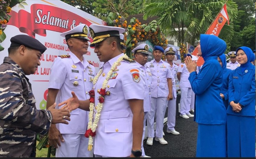 Letkol Laut (P) Ari Wibowo Resmi Menjabat Danlanal Batuporon Gantikan Letkol Laut (P) Novyan