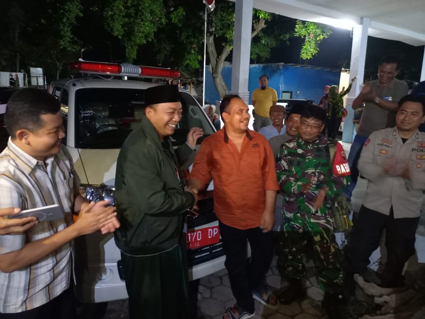 Bupati Situbondo Antar Sendiri Ambulans ke Desa Buduan, Janji Ditunaikan