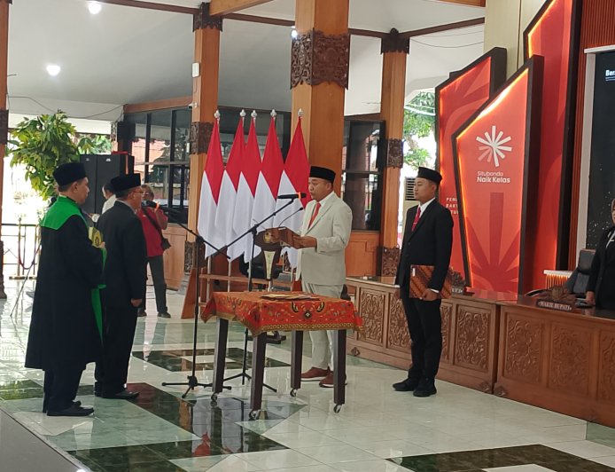 Sekda Baru Dilantik, Bupati Situbondo Target Petani Muda Bangkit Majukan Ekonomi