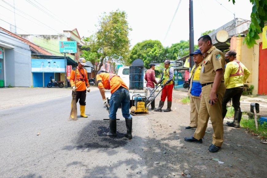 Kerahkan Satgas Jalan Berlubang, Banyuwangi Perbaiki Ratusan Titik Jalan, Target Tuntas Sebelum Lebaran