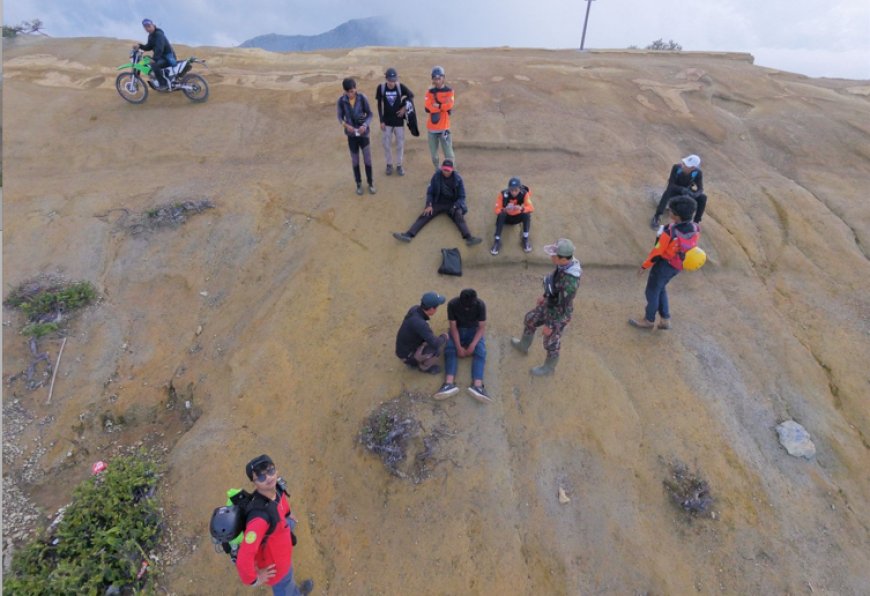 Pendaki Asal Banyuwangi yang dilaporkan Hilang, Ditemukan Selamat di Tebing Gunung Ijen