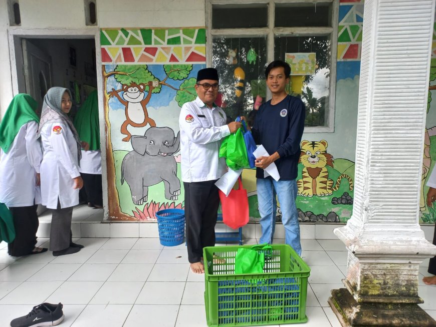 Menu Kering MBG Ramadan dari SPPG Padasan Disambut Antusias Siswa RA Nurul Huda Bondowoso