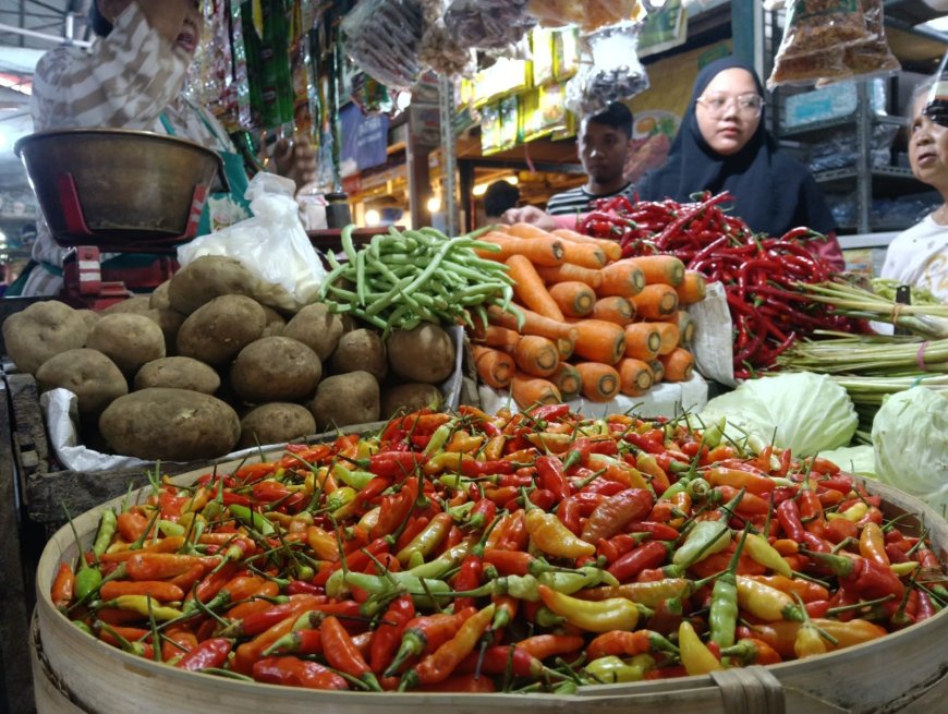 Cegah Lonjakan Harga Bahan Pokok, Pemkab Jember Intensif Lakukan Pemantauan Ditingkat Produsen Hingga Konsumen