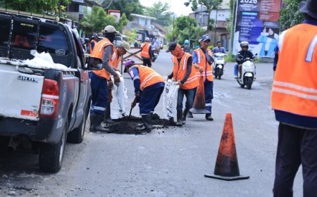 Perbaikan Jalan Dikebut Jelang Lebaran, Sejumlah Ruas di Jember Ditambal