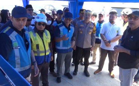 Nashim Khan Cek Tol Situbondo Barat, Pastikan Kesiapan Arus Mudik Lebaran