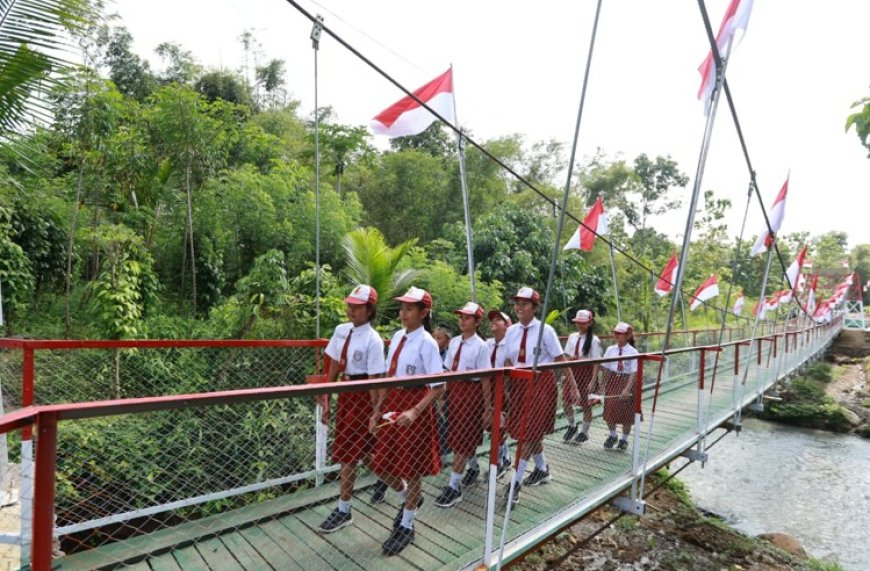 Dandim 0825 Banyuwangi Resmikan Jembatan Perintis Garuda, Permudah Akses Warga di Dua Desa