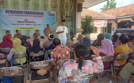 Puluhan UMKM Seafood Bungatan Dapat Pembinaan Langsung dari Bupati