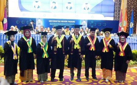 UNP Tambah Delapan Profesor Baru, Total Guru Besar Kini Capai 168 Orang