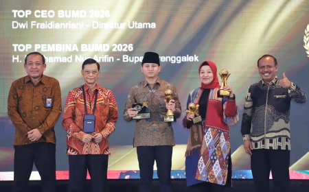 Tiga Tahun Bintang 5, BPR Jwalita Sabet Golden Trophy BUMD 2026