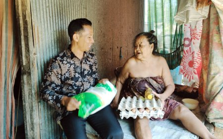Sampang, Cak Jum, AWAS, Aksi Sosial, Bantuan Sembako, Lansia, Warga Miskin, Blusukan