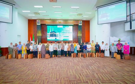 UNAND Padang Lepas 39 Calon Jemaah Haji, Rektor Tekankan Perjalanan Spiritual