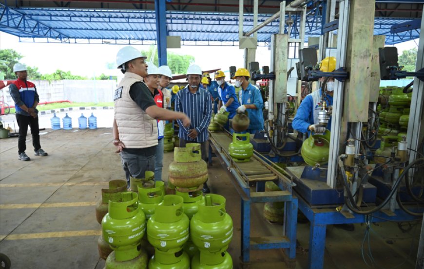 Satreskrim Polresta Banyuwangi Inspeksi Mendadak SPPBE, Ketersediaan LPG 3 Kg Subsidi Aman dan Sesuai Standar Spesifikasi