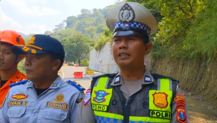 Longsor Tebing Hantam Fortuner, Jalur Trenggalek–Ponorogo Lumpuh Total