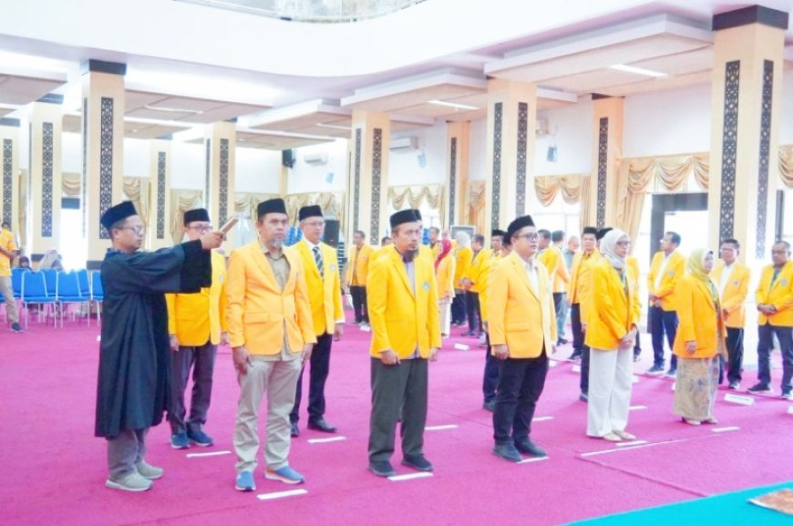 UNP Reshuffle Pejabat, Rektor Tekankan Kolaborasi dan Kinerja Institusi