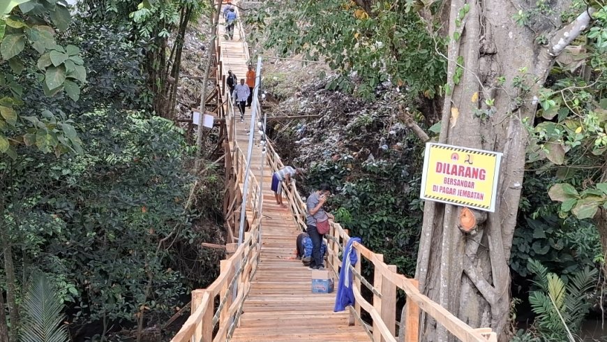 Telan Anggaran BTT Rp 75 Juta, Jembatan Darurat Sentong Bondowoso Rusak Sebelum Diresmikan
