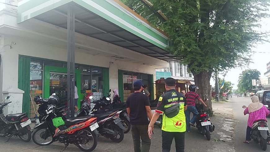 Satpol PP Bangkalan Sosialisasi Penertiban Bangunan Liar di Jalan Kamal