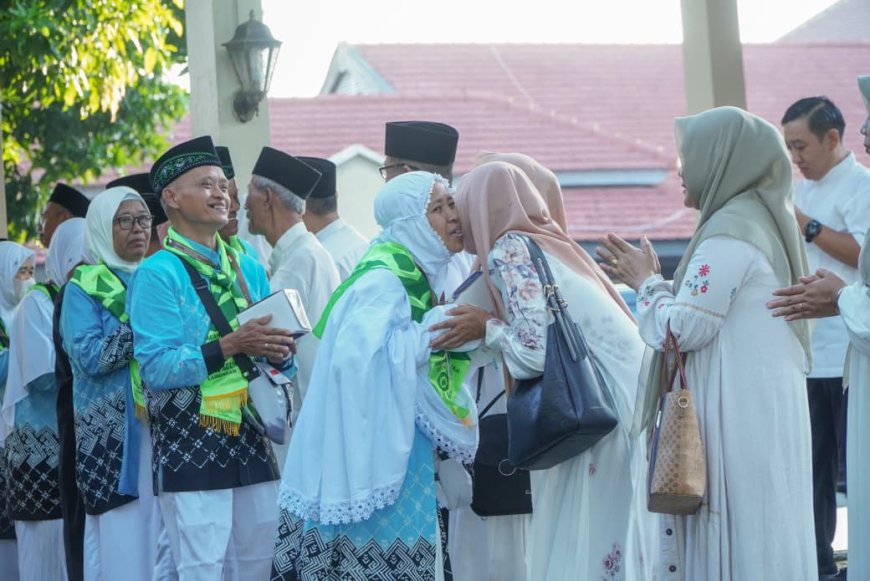 2.758 Jemaah Haji Lamongan Berangkat, Tambahan Kuota Hampir 1.000