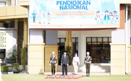 Upacara Hardiknas UNP Soroti Transformasi Pendidikan Inklusif dan Kolaboratif