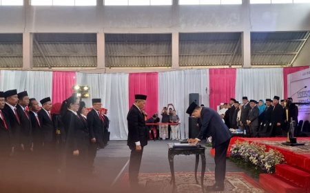 Lantik 734 Kepala Sekolah, Gus Fawait Titip Pesan agar Tidak Ada Anak Jember Putus Sekolah